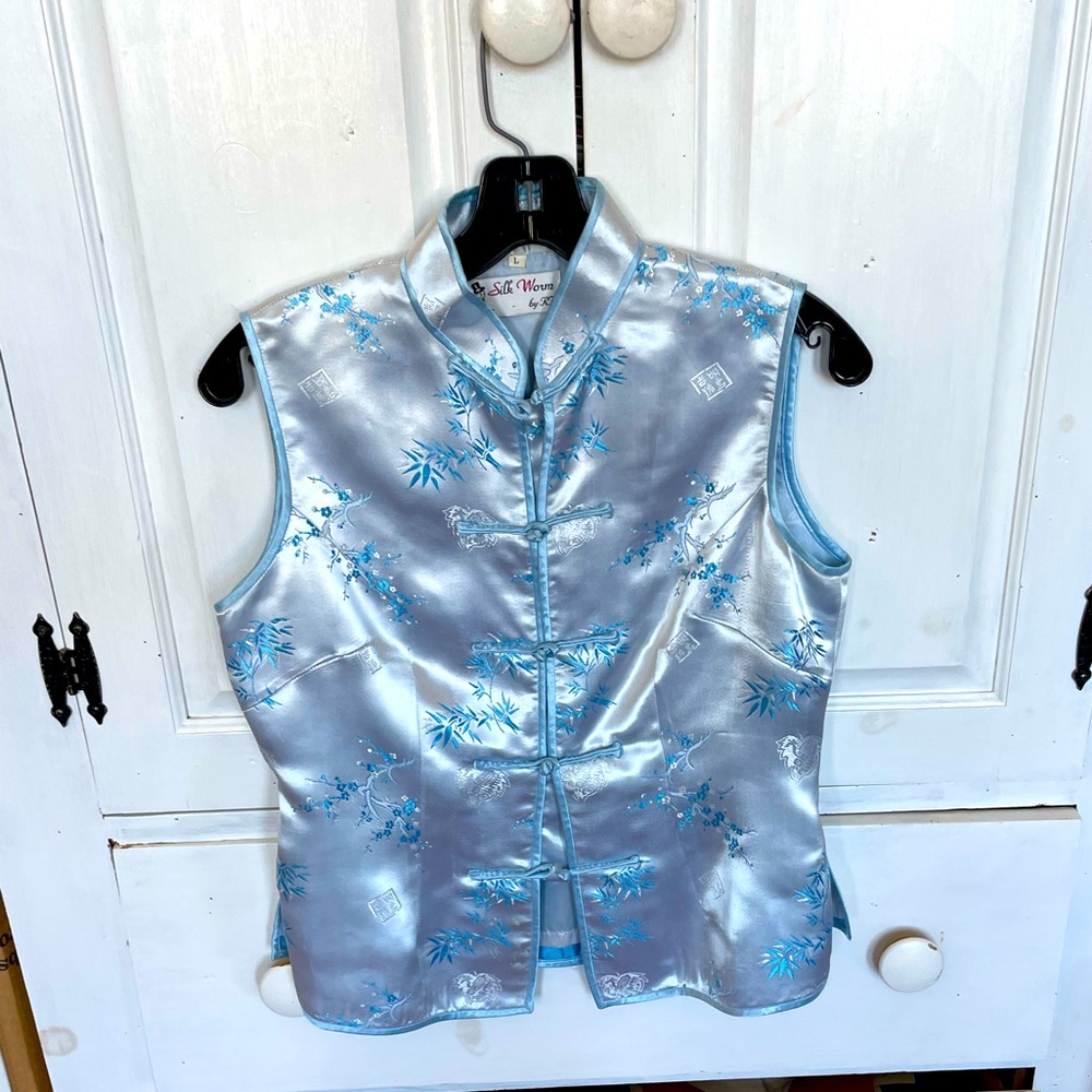 Beautiful Asian-inspired brocade top.